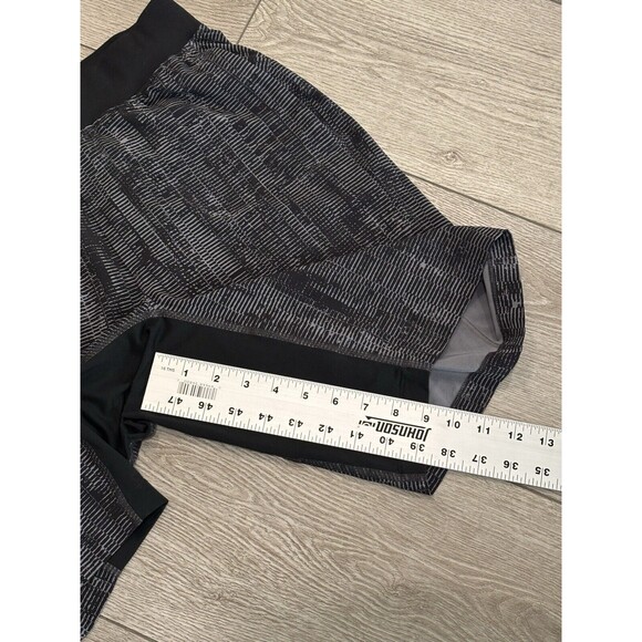 Lululemon Shorts Men's Medium Black Grey Pace Breaker T.H.E Unlined Gym Yoga - Picture 5 of 6